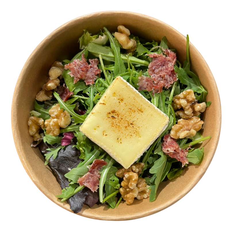 Ensalada de Brie, jamón serrano, nueces y vinagreta de Módena