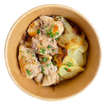 Conejo al ajillo con patatitas