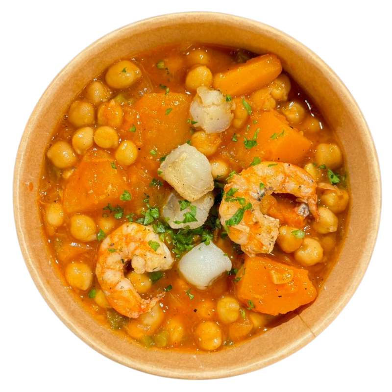 Garbanzos guisados con langostinos, rape y calabaza