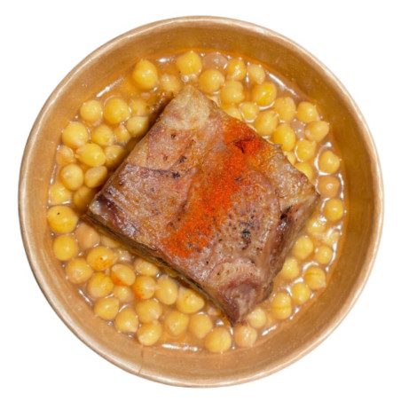 Tarrina de carn d'olla con escudella y garbanzos