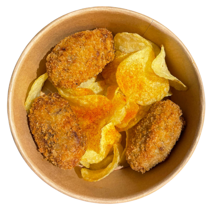 Croquetas de carn d'olla y patatas chips