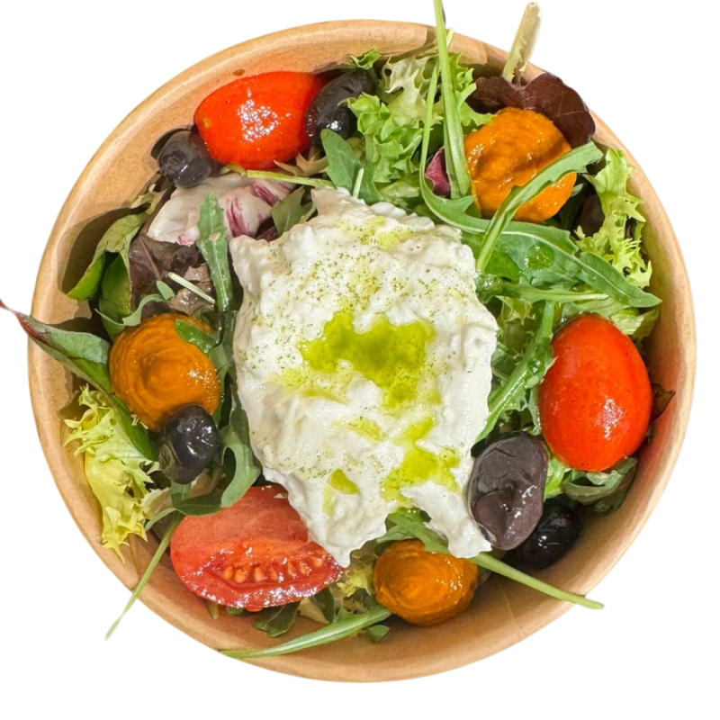 Ensalada de stracciatella de burrata, pesto rosso y aceitunas de Aragón