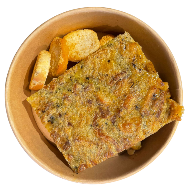 Tortilla de patatas trufada con regañás