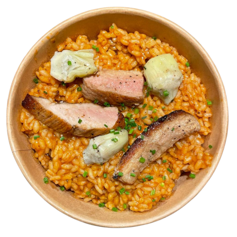 Arroz de secreto ibérico con alcachofas