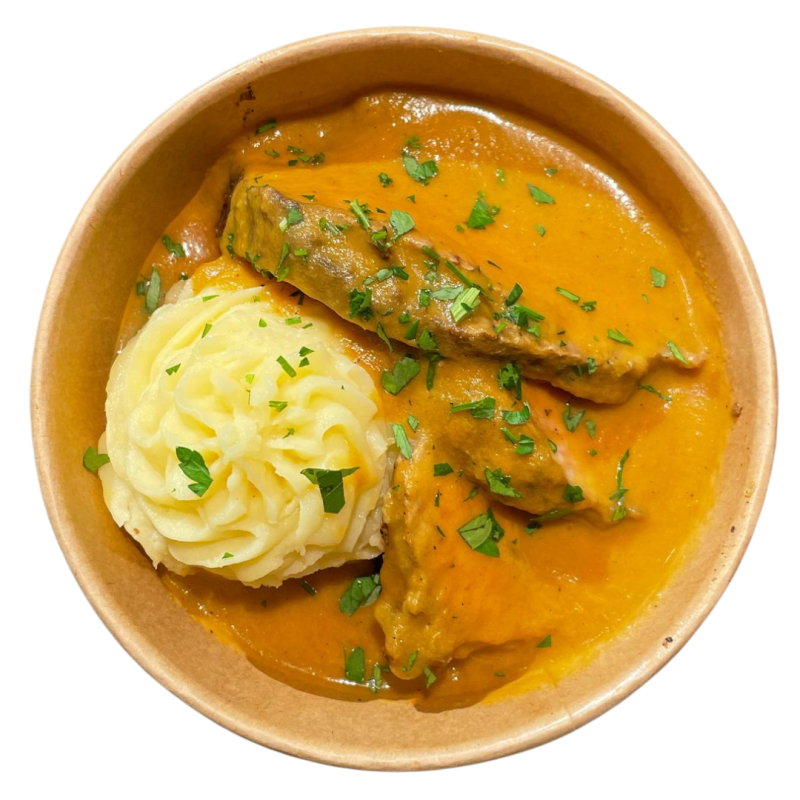 Redondo de ternera en salsa con puré de patata