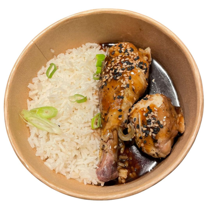 Jamoncitos de pollo con salsa teriyaki y arroz basmati