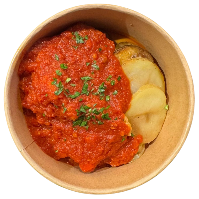 Bacalao en salsa con patata panadera