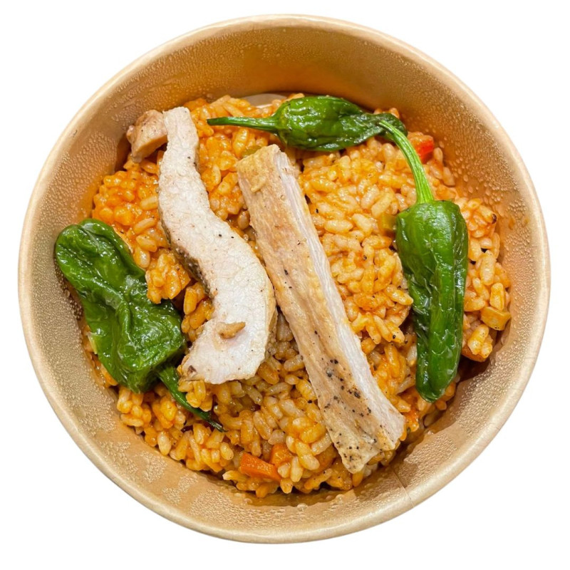 Arroz de secreto ibérico y pimientos del Padrón