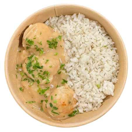 Albóndigas de pescado en salsa de marisco y arroz