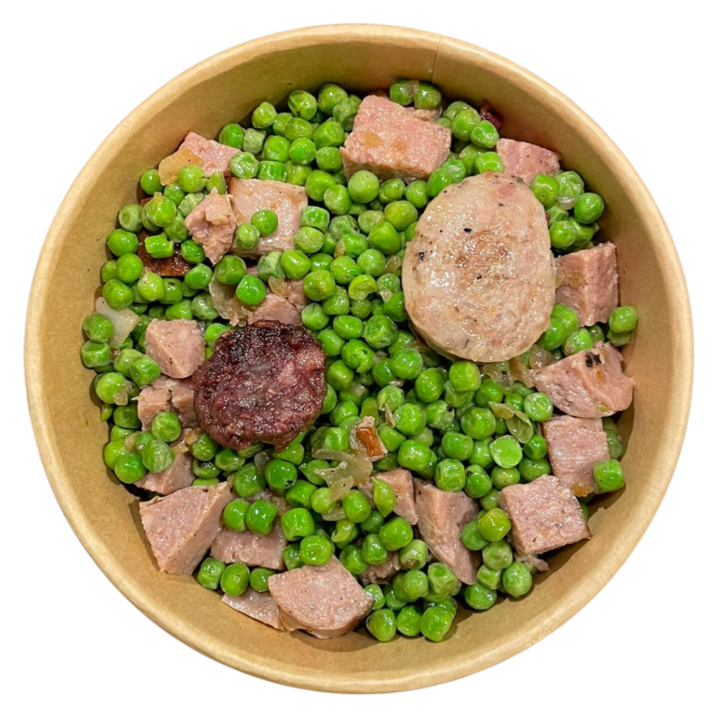 Guisantes salteados con trio de butifarras