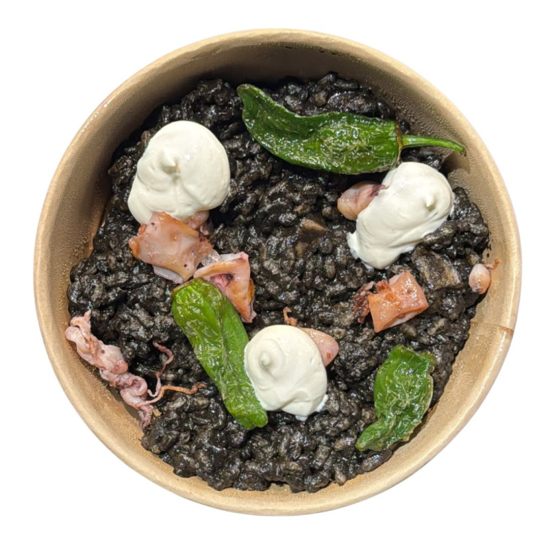 Arroz con calamar salteado, Padrón y mayo cítrica