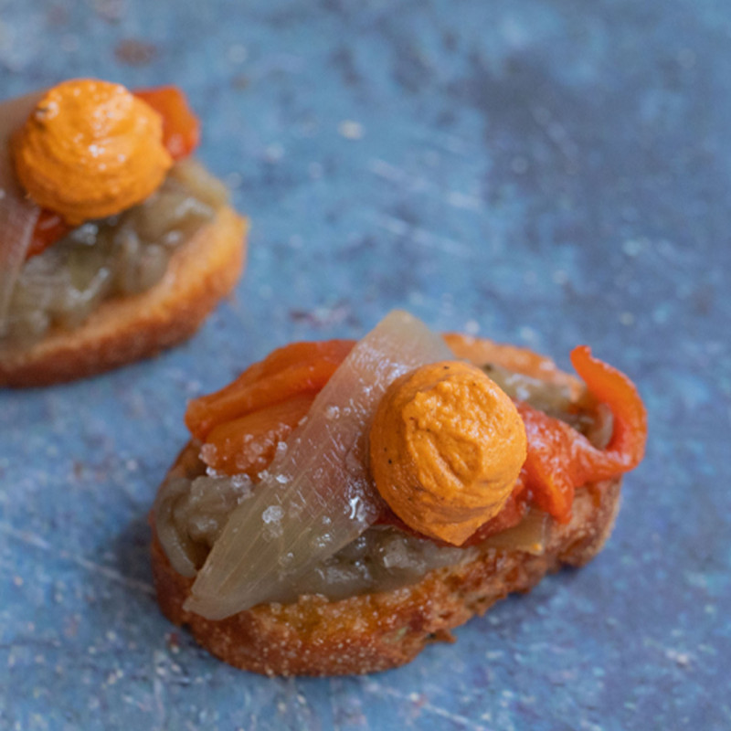 Crostini de verduras escalivadas