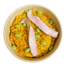 Arròs de secret ibèric amb escudella i edamame