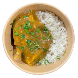 Cuartos de pollo al ajillo con arroz blanco